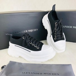 The Alexander Mcqueen Tread Black White