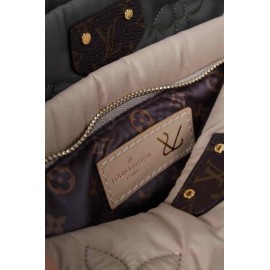 LOUIS VUITTON - Multi Pochette Pillow b-20-86