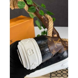 Louis Vuitton sneakers expired  b-22-123