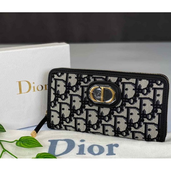 Christian Dior Wallet b-22-263