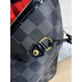 Louis Vuitton Neverfull Size: 43x29 b-23-98