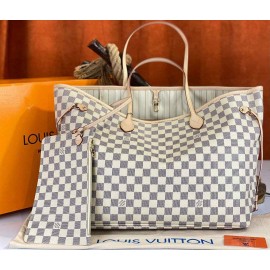 Louis Vuitton Neverfull Size: 43x29 b-23-61