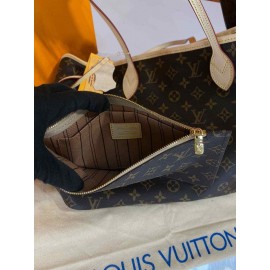 Louis Vuitton Neverfull Size: 43x29 b-23-83