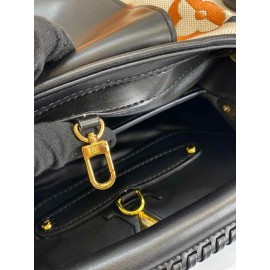 Louis Vuitton Capucines BB- Bag  b-30-44