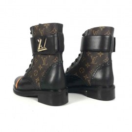 Louis Vuitton Wonderland Flat Ranger  b-32-118