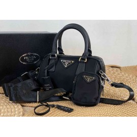 Prada- CROSSBODY WITH FRONT POCKET Bag b-55-13