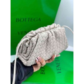 BOTTEGA VENETTA "USE"  b-57-417