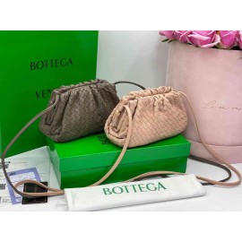 BOTTEGA VENETTA "USE"  b-57-417