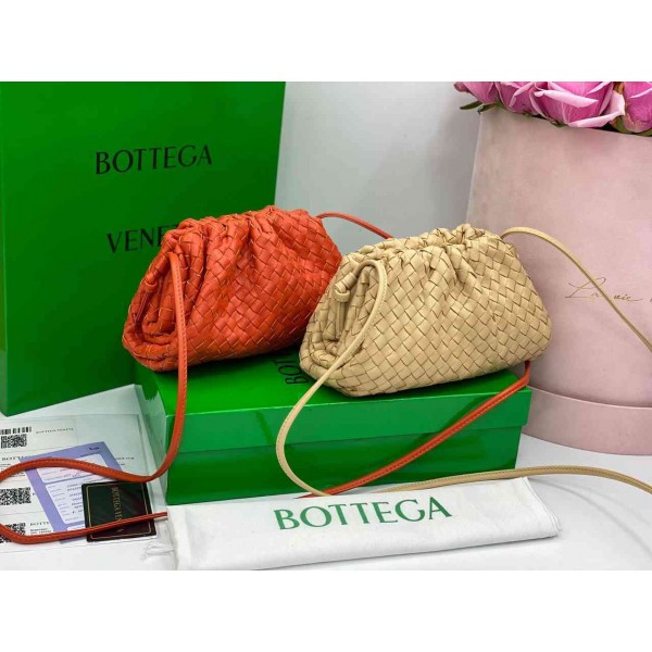 BOTTEGA VENETTA "USE"  b-57-417