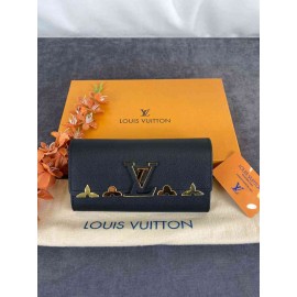 Louis Vuitton Capucines Wallet b-57-543