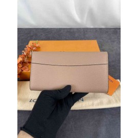 Louis Vuitton Capucines Wallet b-57-543