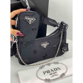 PRADA ‘RE-EDITION b-57-586