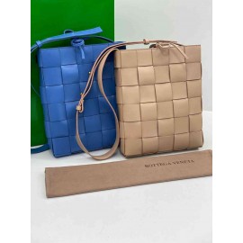 BOTTEGA VENETA BORSA MESSENGER CASSETTE  b-57-596