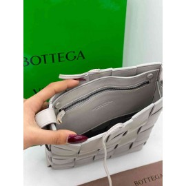 BOTTEGA VENETA BORSA MESSENGER CASSETTE  b-57-596