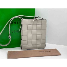 BOTTEGA VENETA BORSA MESSENGER CASSETTE  b-57-596