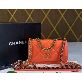 Chanel 19 Woc  B-59-77