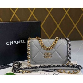 Chanel 19 Woc  B-59-77