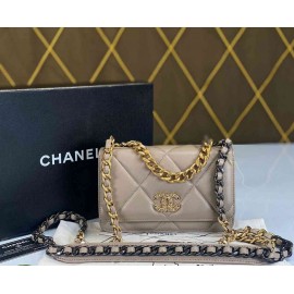 Chanel 19 Woc  B-59-77