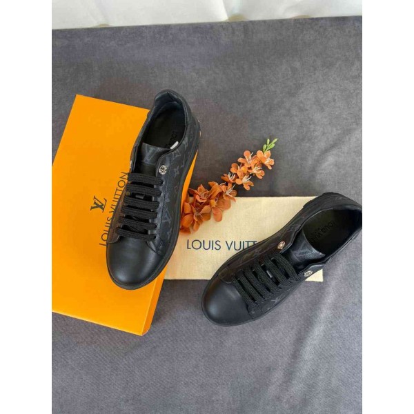 Louis Vuitton sneakers B-59-98