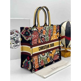 CHRISTIAN DIOR 'BOOK TOTE'  b-62-236