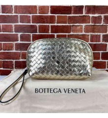 Bottega Veneta Intrecciato Pouch B-62-69