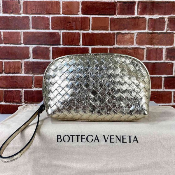 Bottega Veneta Intrecciato Pouch B-62-69