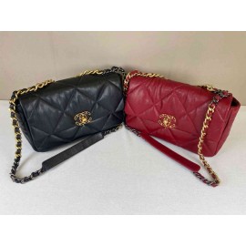 Chanel 19 flap Medium size  b-64-20