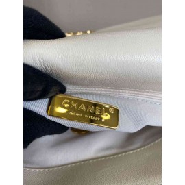 Chanel 19 flap Medium size  b-64-20