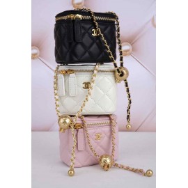 Chanel Cavior Small Wanity b-66-28