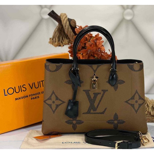 Louis Vuitton flower tote bag b-8-103