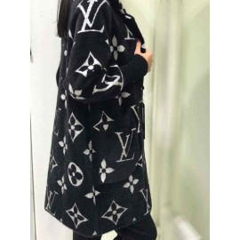 Louis vuitton Ladies long coat  B8-119