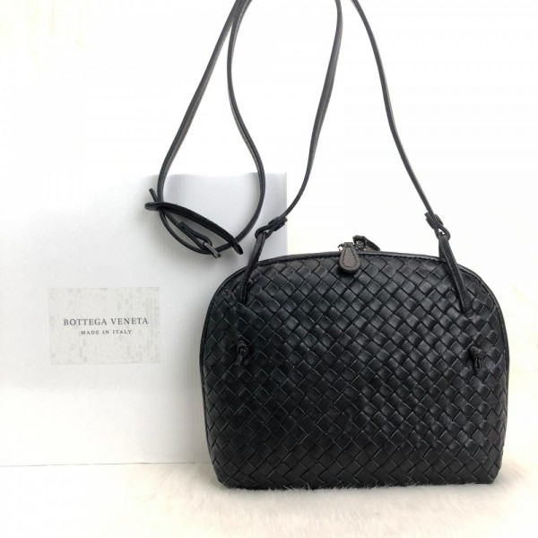 Bottega Nodini Single Zipper Black 