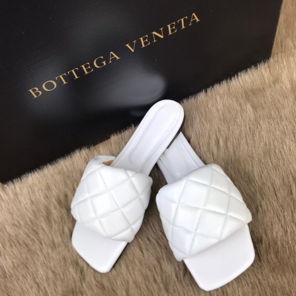 Bottega Veneta White Thick Knitted Slippers