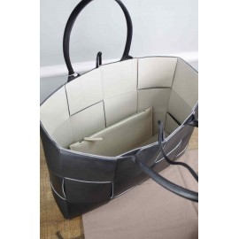 BOTTEGA VENETA - Arco Tote 52,5 x 46 x 11 cm 8