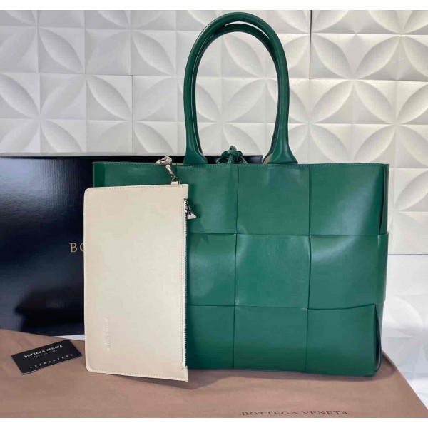 Bottega Veneta Arco Tote Bag Green