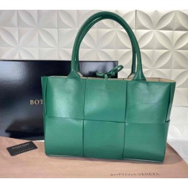 Bottega Veneta Arco Tote Bag Green