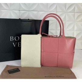 Bottega Veneta Arco Tote Bag Rose