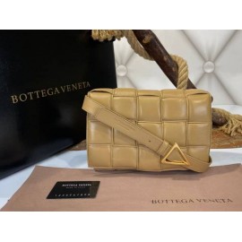 Bottega Casette bag S 26