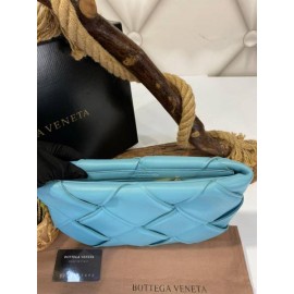 Bottega Veneta maxi pouch  6