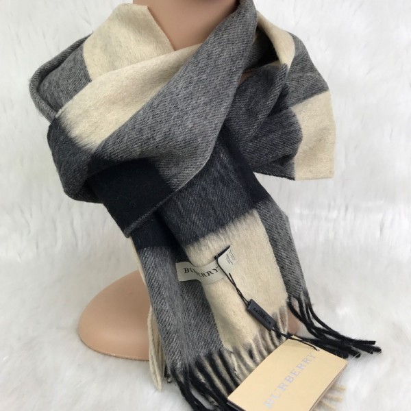 Burberry 100% Cashmere Scarf Light Cream 