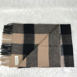 Burberry 100% Cashmere Scarf New Cream