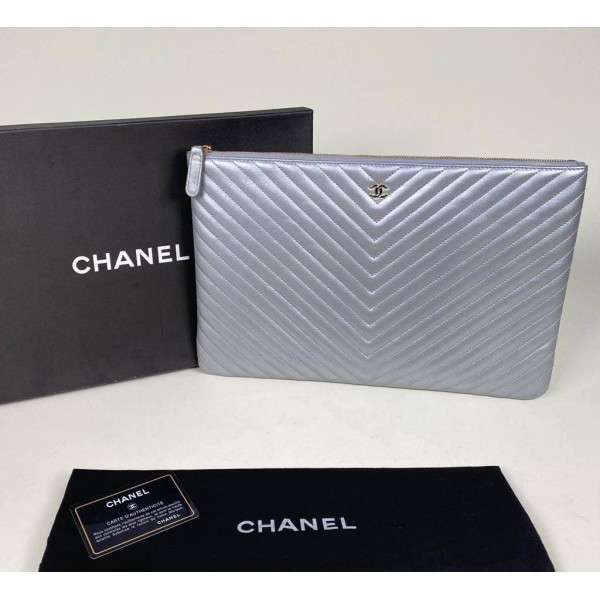 Chanel clutch mini size product size: 27 x 20 -4