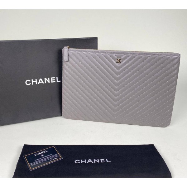 Chanel clutch mini size product size: 27 x 20 -5