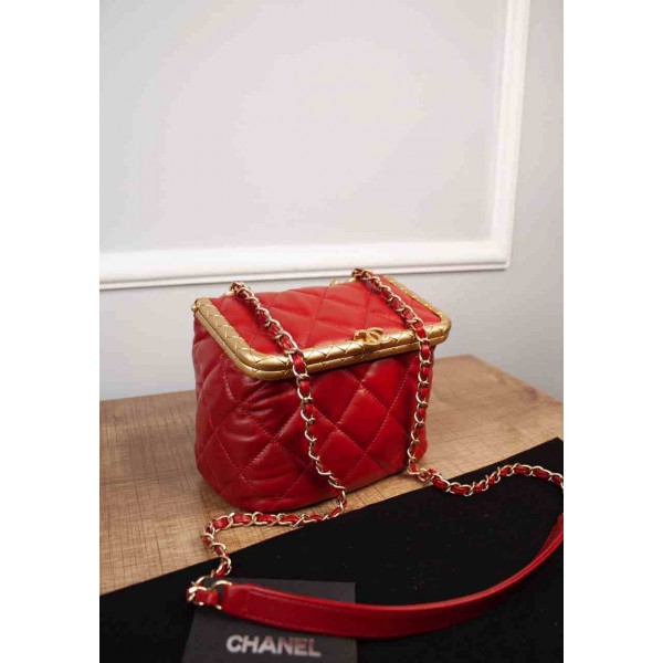 CHANEL - Clasp Bag A2