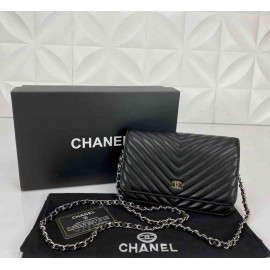 Chanel match woc chevron 