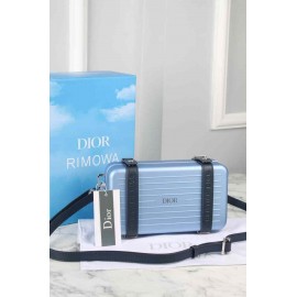 CHRISTIAN DIOR - Rimowa Personal Clutch 1