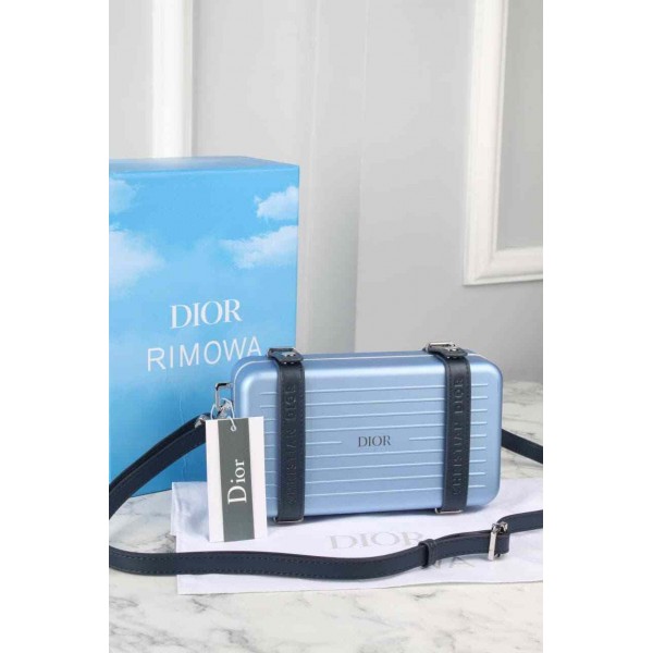 CHRISTIAN DIOR - Rimowa Personal Clutch 1