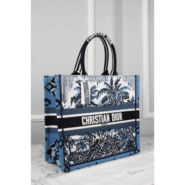 CHRISTIAN DIOR - Book Tote 19