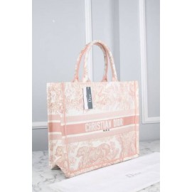 CHRISTIAN DIOR - Book Tote 24