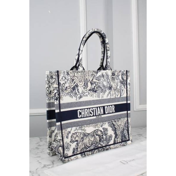 CHRISTIAN DIOR - Book Tote 4